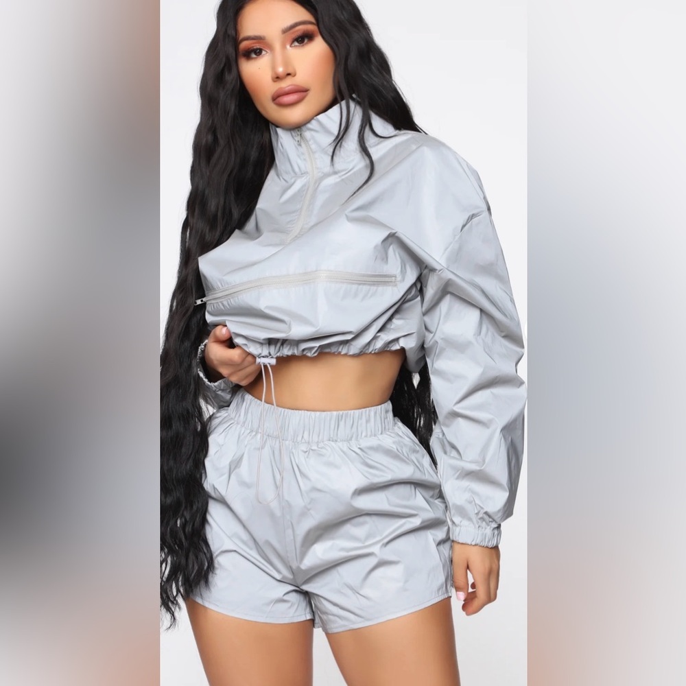 Reflective short set